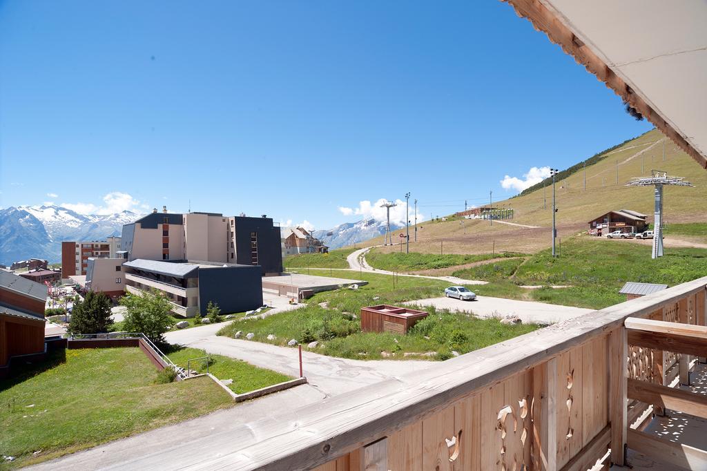 Madame Vacances Hotel Le Christina Alpe d'Huez Buitenkant foto