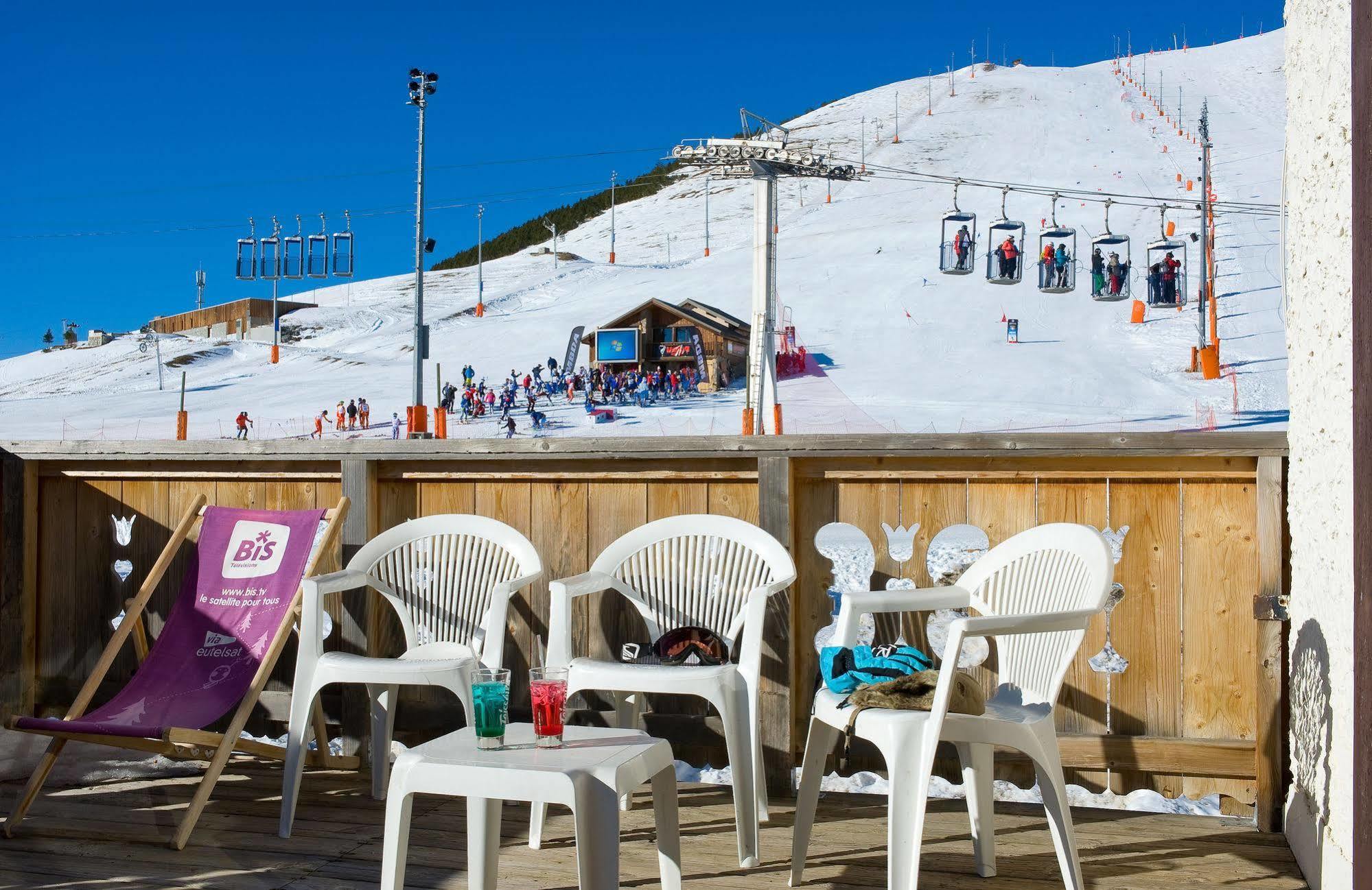 Madame Vacances Hotel Le Christina Alpe d'Huez Buitenkant foto